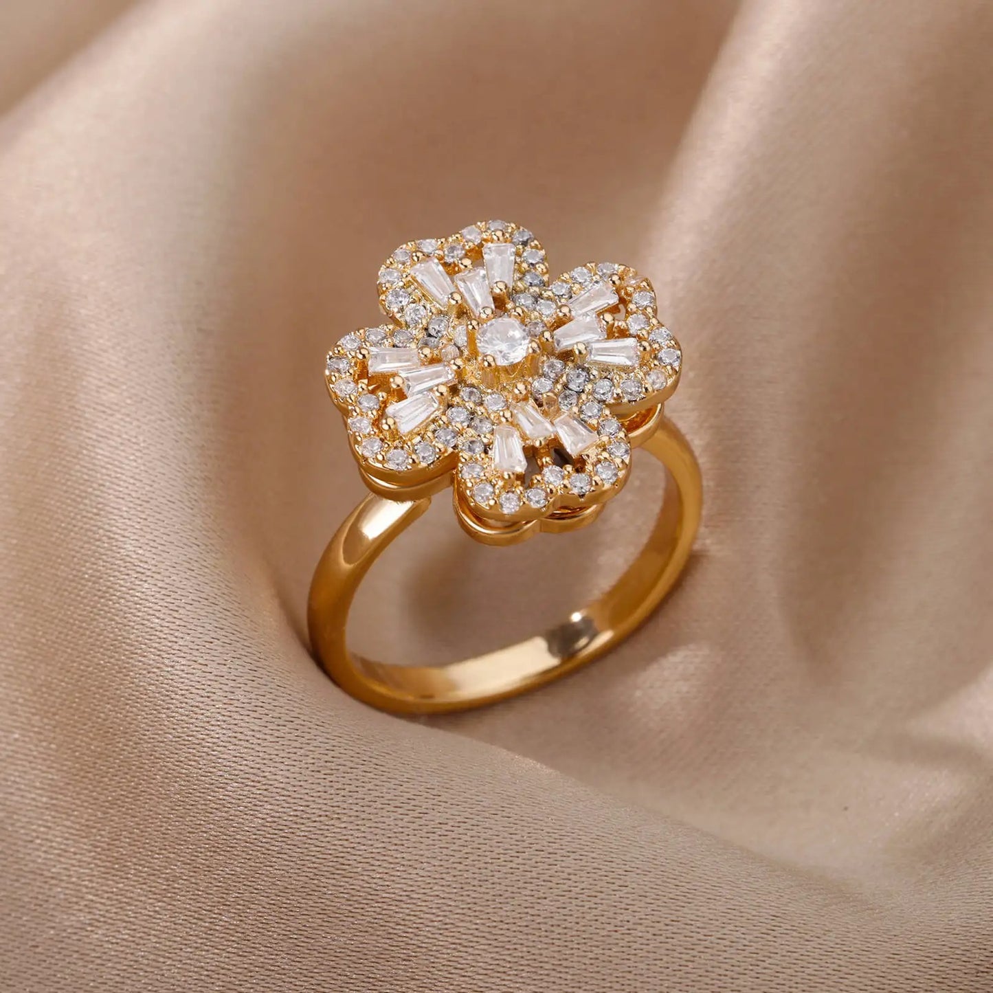 El Secreto para Reducir el Estrés: Anillo Giratorio Trébol con Diseño Innovador
