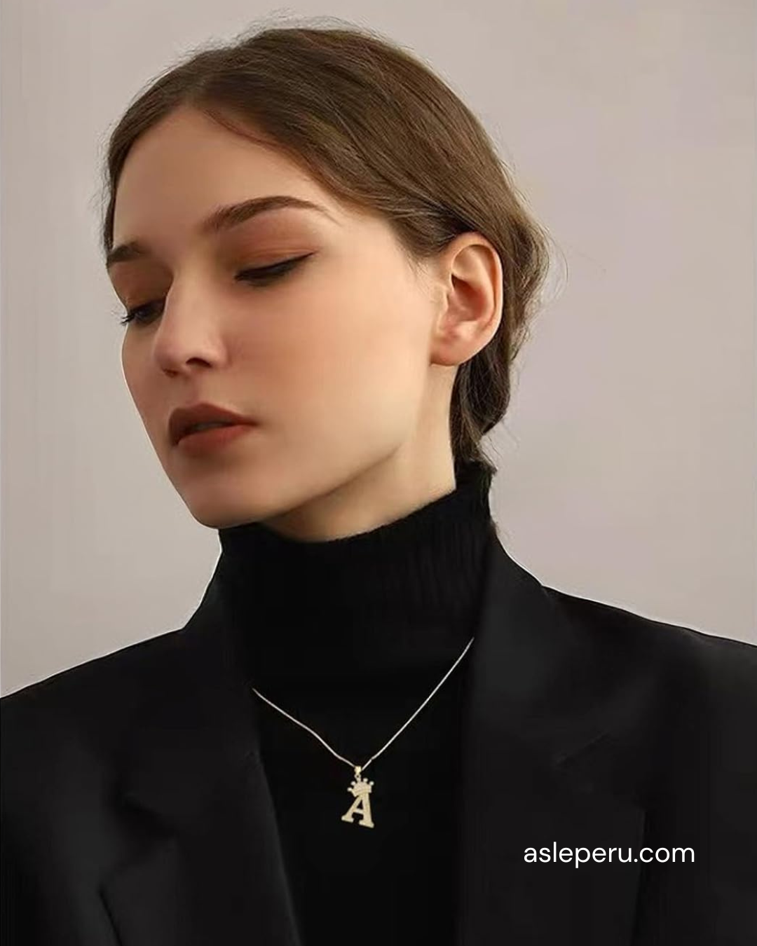 Collar Letra Inicial Corona con Piedras Joya Acero Dorado Regalo