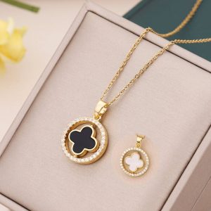 collar cadena de trébol giratorio doble cara blanco/negro en oro 14k